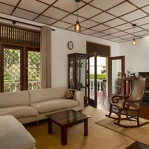  Villa Surveyor's